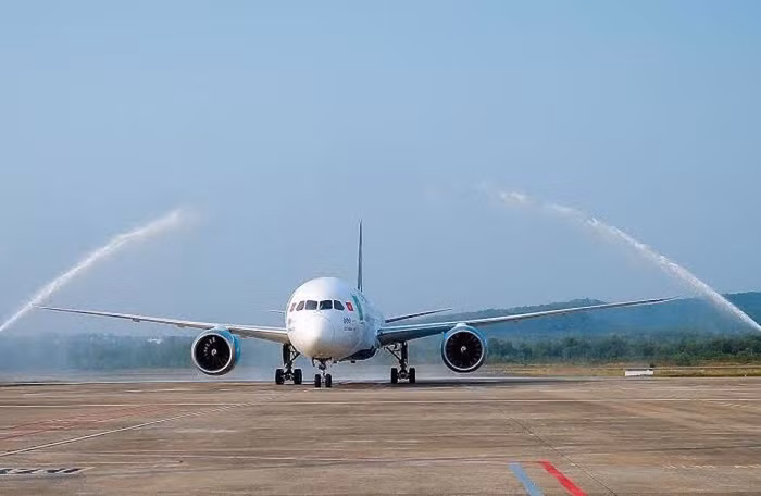 Bamboo Airways đã đón hai chiếc máy bay thân rộng Boeing 787-9 Dreamliner mang tên Quy Nhơn City và SamSon Beach.
