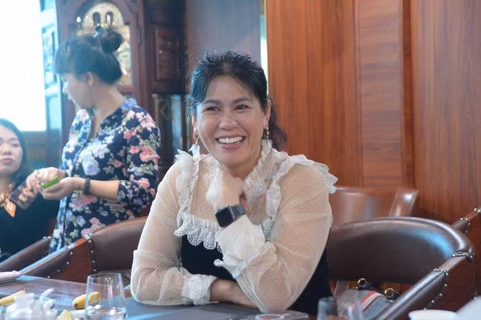 Bà Bùi Thị Hạnh Hiếu thanh gia chương trình Bữa sáng doanh nhân