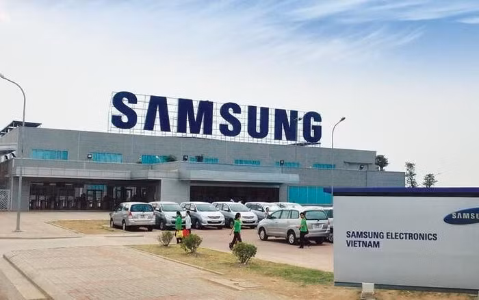 Tích trữ quá nhiều chip nhớ, lợi nhuận Samsung lao dốc không phanh