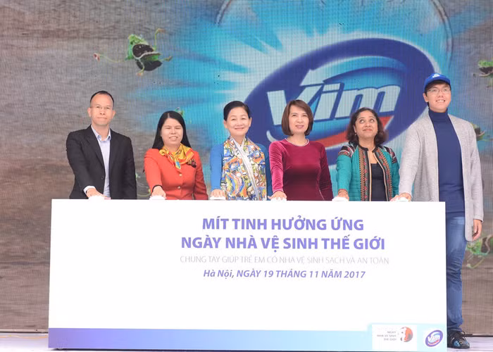 Cải thiện điều kiện vệ sinh, nâng cao sức khỏe cho người dân