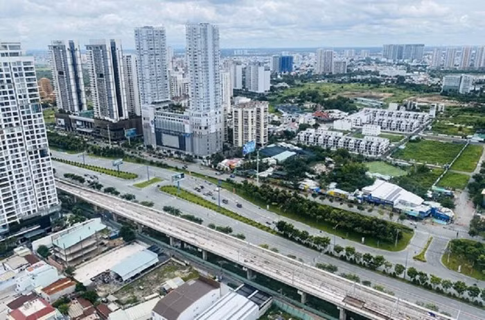 Hệ thống đường xá Thành phố Thủ Đức đang được đầu tư hoàn thiện