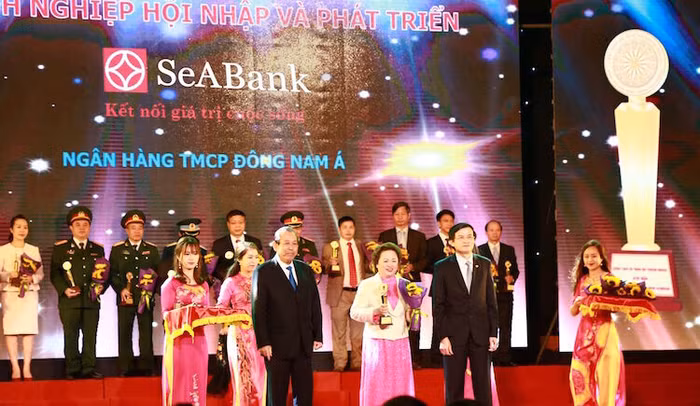 SeABank được vinh danh giải thưởng “Doanh nghiệp hội nhập và phát triển 2016”