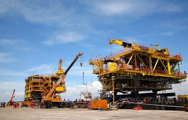 Cổ đông khốn đốn với doanh nghiệp lớn và kém minh bạch như… PVX