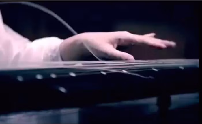 Phiên 8/5: ROS đang lên bỗng “đứt dây đàn”, VN-Index trượt về 718 điểm