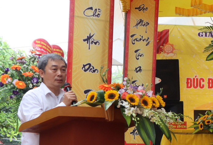 Chủ tịch xã Liêm Sơn Lê Hải Đăng cho biết, chùa Văn Quán trước đây từng là nơi hoạt động, hội họp của nhiều bậc tiền bối trong cuộc cách mạng tháng 8 chống Thực dân Pháp Chủ tịch xã Liêm Sơn Lê Hải Đăng cho biết, chùa Văn Quán trước đây từng là nơi hoạt động, hội họp của nhiều bậc tiền bối trong cuộc cách mạng tháng 8 chống Thực dân Pháp