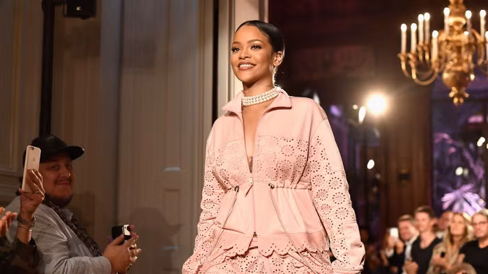 Rihanna và thương hiệu xa xỉ Fenty – viên kim cương “đen” của làng mốt đương đại