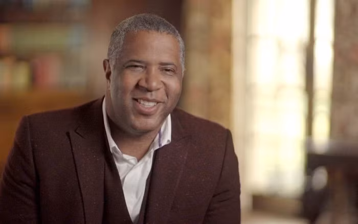 Tỷ phú Mỹ Robert F. Smith trả toàn bộ khoản vay cho sinh viên trường đại học tại Atlanta, Mỹ