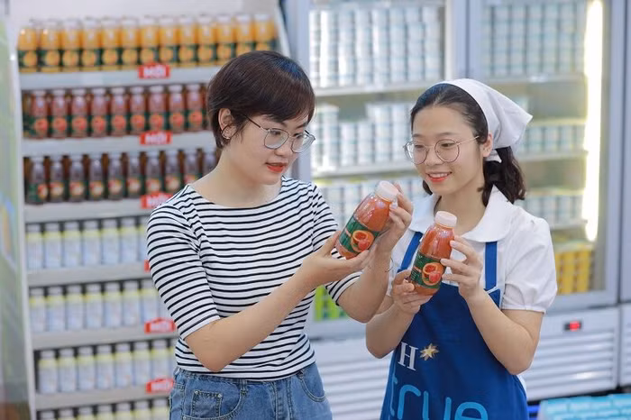 Nhà sản xuất sở hữu thương hiệu nổi tiếng TH true MILK cũng chính là đơn vị tiên phong đưa trái gấc đầy chất dân dã và dung dị của Việt Nam vào các loại đồ uống hoàn toàn từ thiên nhiên với công thức riêng biệt