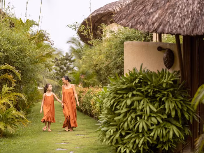 Mang dáng vẻ yên bình bên bờ biển thơ mộng, Ana Mandara Cam Ranh thu hút đông đảo du khách trong và ngoài nước. Ảnh: Ana Mandara Cam Ranh