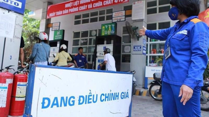 Giá xăng tiếp tục giảm vào ngày hôm nay (12/9)?