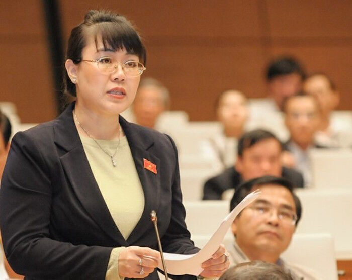 Gia đình bà Nguyệt Hường: Vợ "trùm" bất động sản, chồng chủ tịch ngân hàng