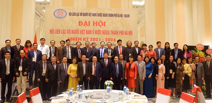 Ban Chấp hành, Ban Kiểm tra khóa III ra mắt Đại hội