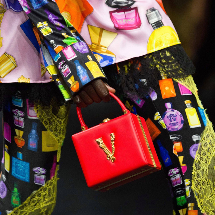 BST Thu Đông 2019 Versace: Sự trở lại lộng lẫy của một huyền thoại ảnh 8