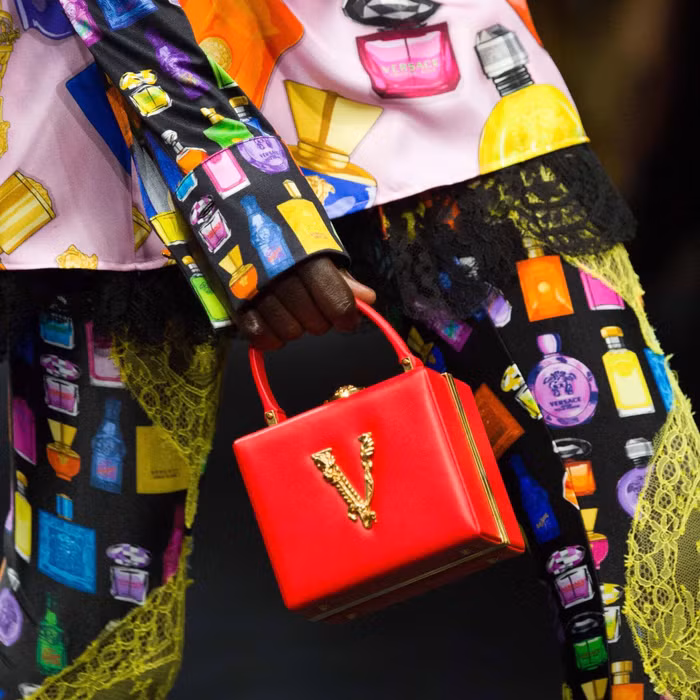 BST Thu Đông 2019 Versace: Sự trở lại lộng lẫy của một huyền thoại ảnh 8