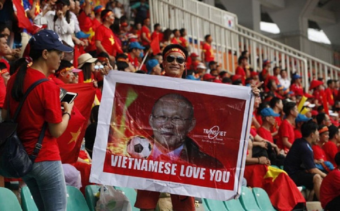 Muôn cách người hâm mộ thể hiện tình yêu với U.23 Việt Nam ảnh 6