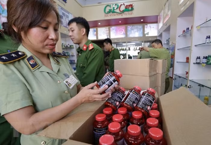 Hà Nội: Thu giữ số lượng lớn thực phẩm chức năng không rõ nguồn gốc
