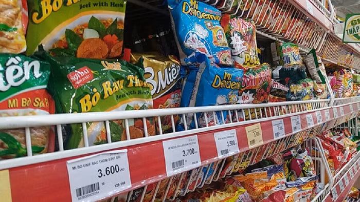 Mì ăn liền Việt 'nhường sân' cho mì ngoại cao cấp