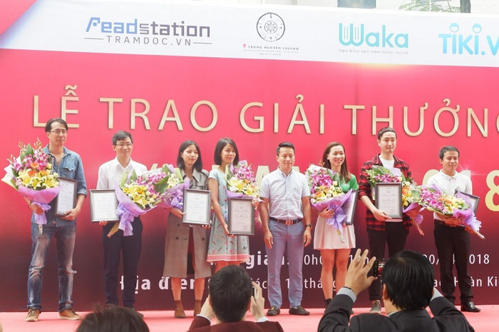 “Ông giáo làng trên tầng gác mái” của tác giả Nguyễn Thế Vinh đoạt giải “Cuốn sách truyền cảm hứng nhất”