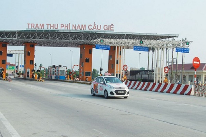 Tổng cục Đường bộ đề xuất dùng lại tên gọi “trạm thu phí”
