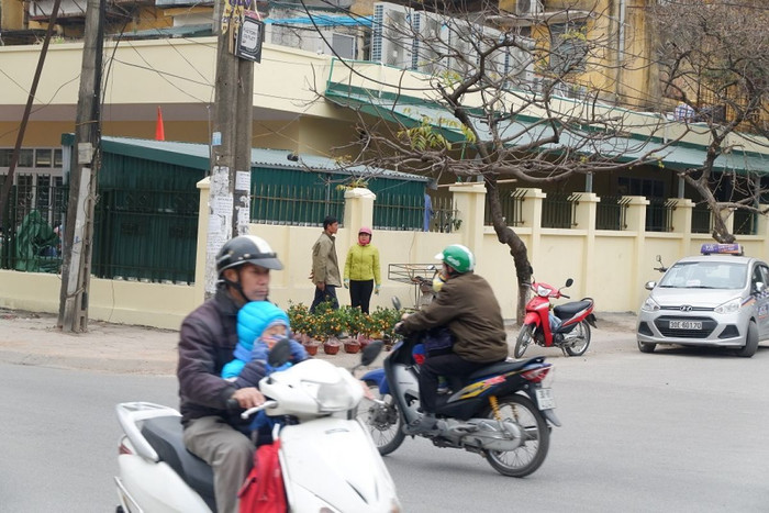 Tết Nguyên đán: Bắc Bộ rét dậm, Nam Bộ nắng ấm