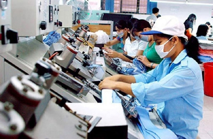 Tiền tư nhân đổ vào nền kinh tế tiếp tục tăng