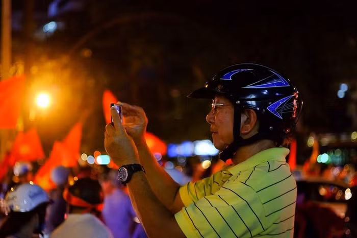 Những khoảnh khắc vui mừng khó quên khi U23 Việt Nam làm nên lịch sử ảnh 3