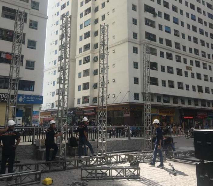 Muôn cách người hâm mộ thể hiện tình yêu với U.23 Việt Nam ảnh 4