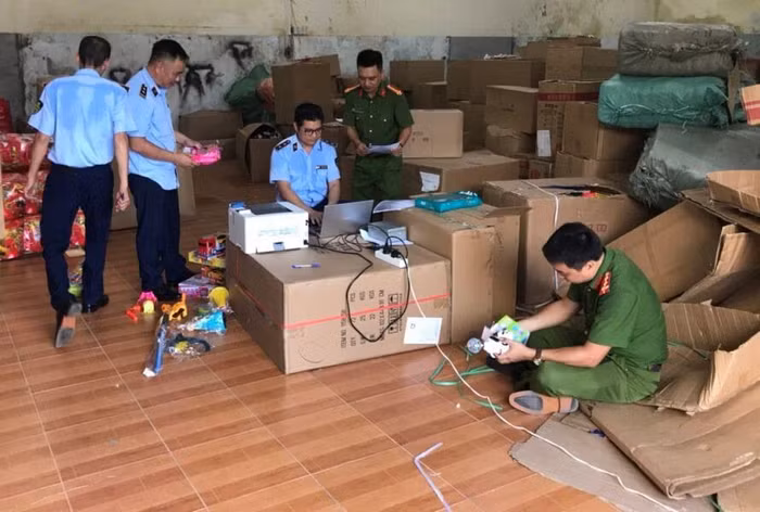 Hàng nghìn sản phẩm đồ chơi trẻ em vi phạm về nguồn gốc, nhãn hàng hóa được lực lượng QLTT tỉnh Thái Bình tạm giữ