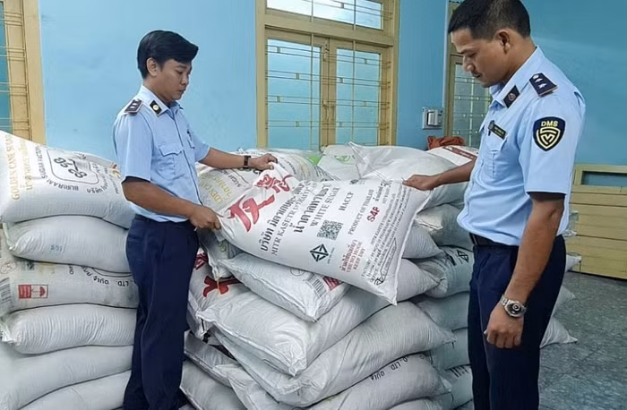 Kinh doanh đường cát nhập lậu, một hộ kinh doanh tại Phú Yên bị xử phạt hành chính