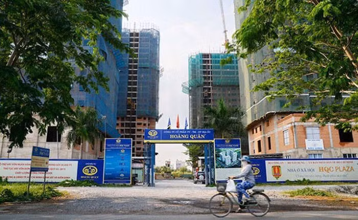 Cổ phiếu bèo bọt, lãnh đạo Hoàng quân gom mua 11 triệu cổ phiếu