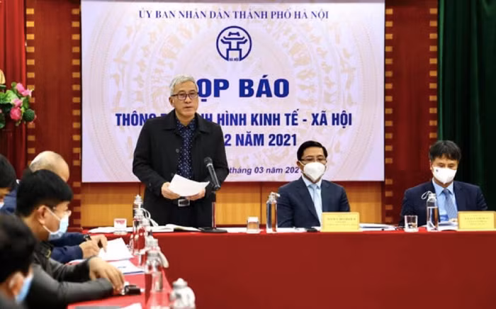 Hà Nội tiêm vắc xin COVID-19 cho cả người vãng lai ở Hà Nội