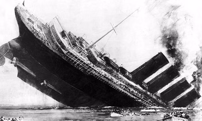 Tai nạn tàu Titanic vào năm 1912.