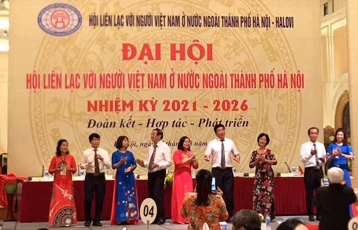 Tiết mục văn nghệ chào mừng Đại hội HALOVI