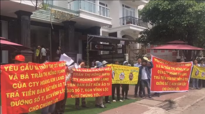 Hàng chục khách hàng vây Công ty Hoàng Kim Land đòi tiền