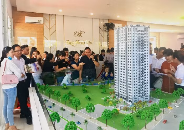 Theo JLL Việ Nam, thị trường căn hộ tại TP.HCM tiếp tục bước vào các đợt tăng giá mới do khan hiếm nguồn cung