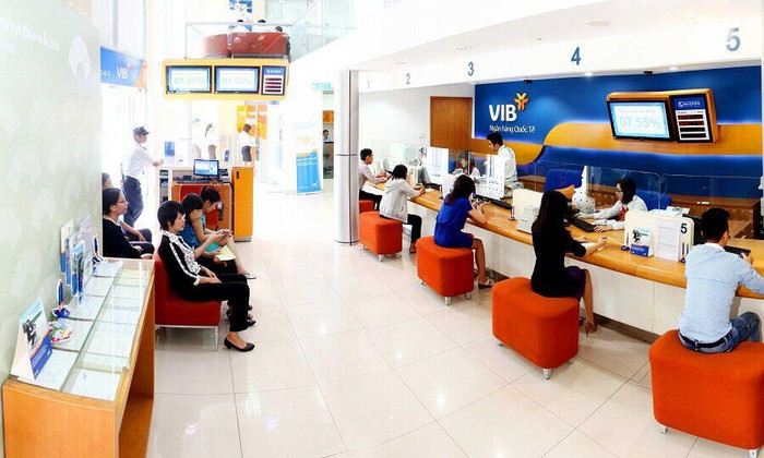 Vợ Phó tổng giám đốc VIB đăng ký mua 1,4 triệu cổ phiếu VIB