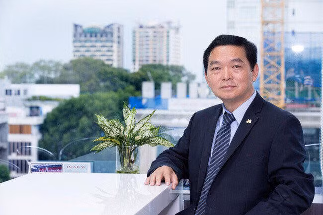 Chủ tịch Hòa Bình đăng ký mua 2 triệu cổ phiếu
