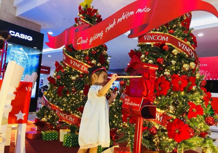 Những món quà chở đầy yêu thương của ông già Noel!