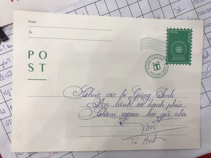 Những món quà chở đầy yêu thương của ông già Noel! ảnh 1 Những món quà chở đầy yêu thương của ông già Noel! ảnh 1