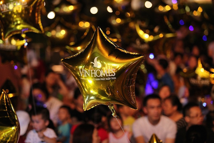 Hà Nội thả ngàn ngôi sao nguyện ước lên bầu trời Trung thu ảnh 1