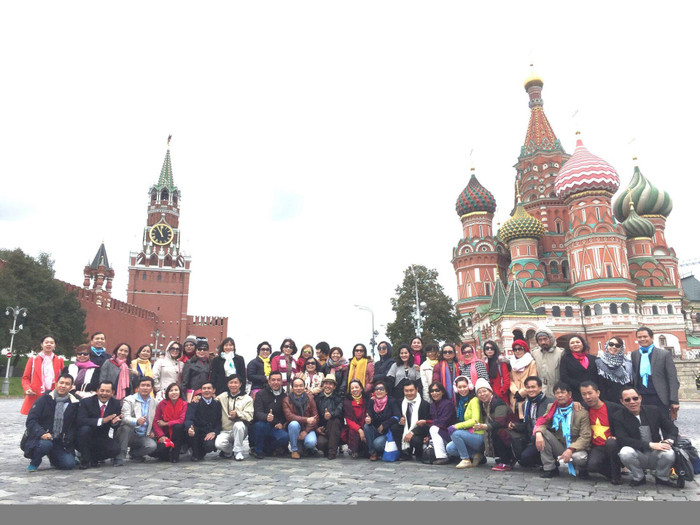 Đoàn khách Việt trên Quảng trường Đỏ - Moscow