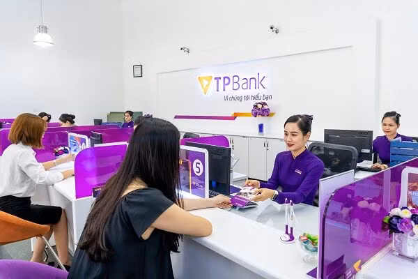 Nhóm cổ đông SoftBank chi khoảng 1.000 tỷ đồng mua 24,1 triệu cổ phiếu TPB