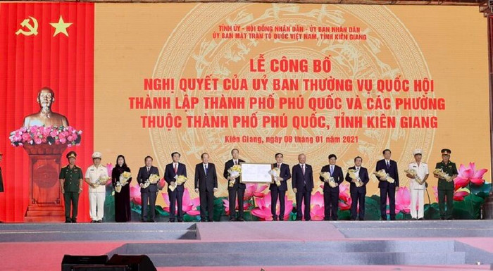 Hàng nghìn người có mặt tại khu đô thị mới An Thới chào đón Phú Quốc lên thành phố