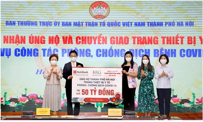 Tập đoàn BRG, Ngân hàng SeABank và Công ty Cổ phần Đầu tư Phát triển Thành phố Thông minh Bắc Hà Nội ủng hộ trang thiết bị phòng chống covid-19 cho thành phố Hà Nội