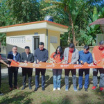 Đại diện ROX Key cắt băng khánh thành công trình học đường tại trường Hồng Ca