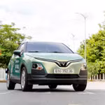 Tài xế dịch vụ chạy xe điện tiết kiệm từ chi phí bảo dưỡng tới chi phí sạc