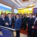 MB đón Thủ tướng tham quan không gian công nghệ trong Sự kiện Chuyển đổi số 2025 