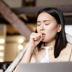 Viêm phổi mạn tính – Căn bệnh âm thầm bào mòn sức khỏe hô hấp