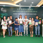 Những cư dân đầu tiên của Khu căn hộ Phú Đông Sky Garden nhận sổ hồng