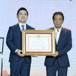 CLB bóng đá Hà Nội vinh dự đón nhận Huân chương Lao động hạng Nhì